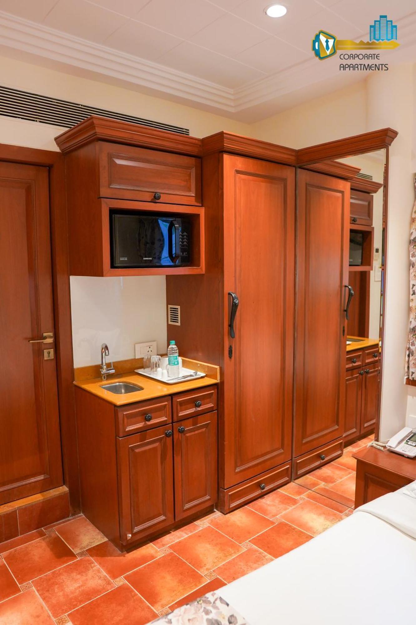 Corporate Apartment, Santacruz, Near Bkc Apartament